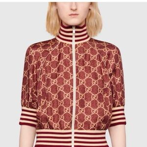New with tags Gucci Red & Cream GG Supreme Monogram silk jacket size XXS
